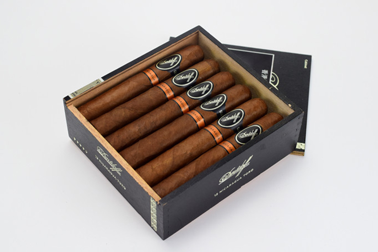 12支DAVIDOFF NICARAGUA TORO 尼加拉瓜公牛