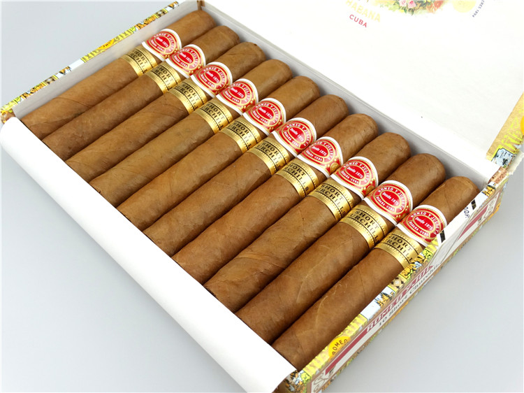 10支Romeo y Julieta Short Churchills 短丘（20年）